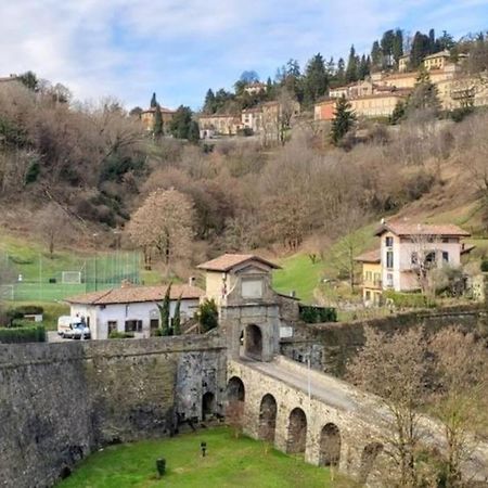 Parcheggio E Wifi Bergamo_A Due Passi Dalle Mura Bérgamo Exterior foto